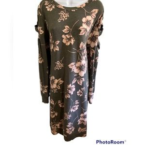 🛑SOLD🛑 Lane Bryant Dress Cut Out Sleeve Detail